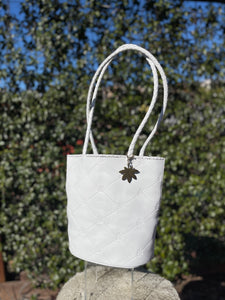 KUSHY BUCKET BAG